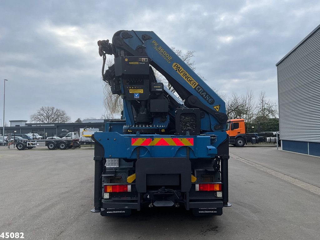 Iveco Trakker 260T41 Euro 5 6x4 Full Steel Palfinger 36 Tm laadkraan Just 133.291 km!