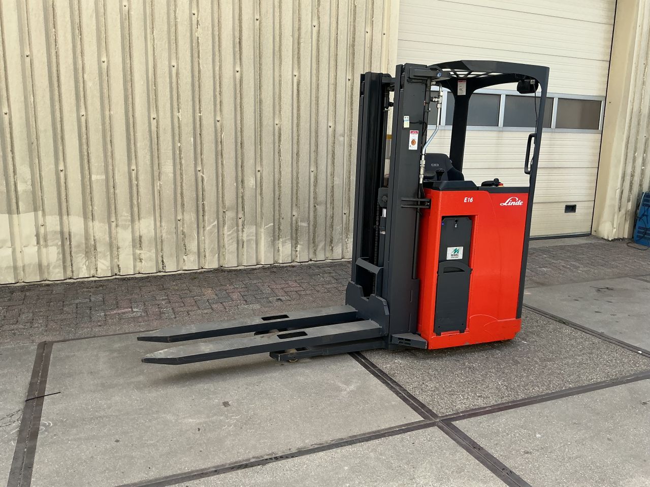 Te Koop Reachtruck Linde bouwjaar 2020