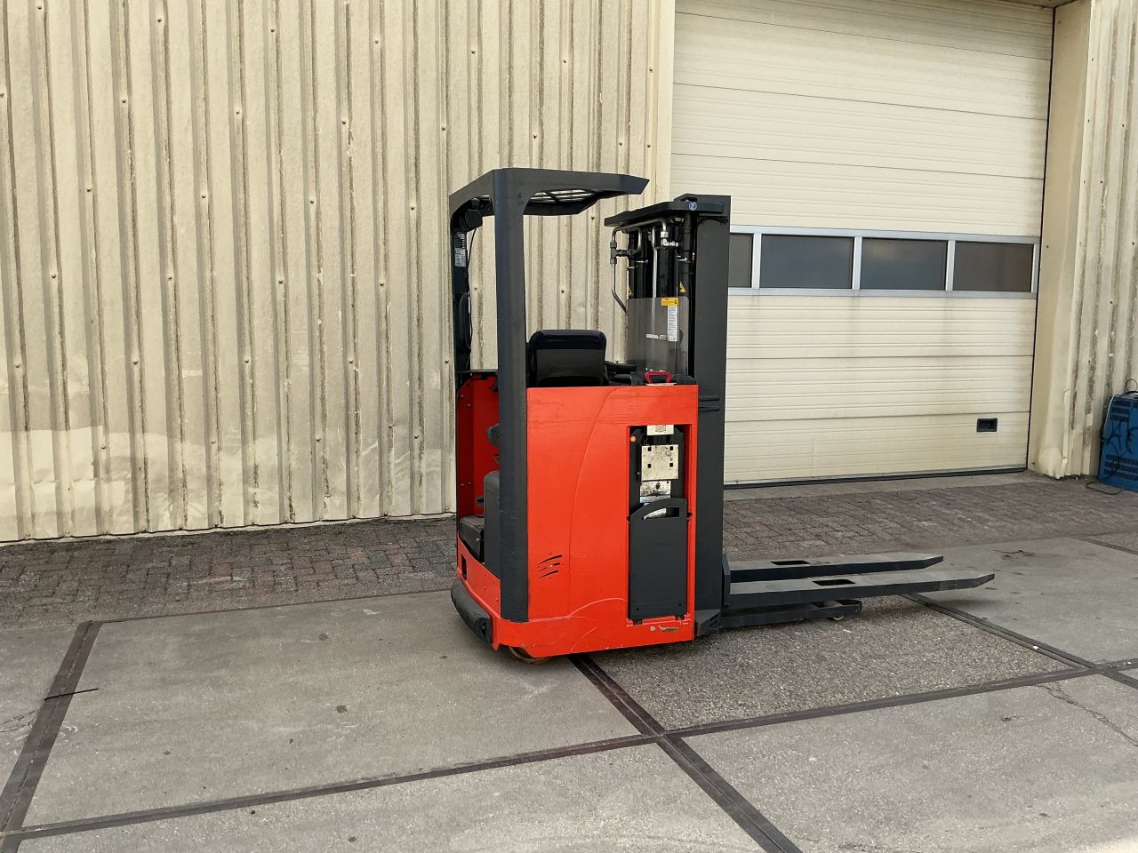 Te Koop Reachtruck Linde bouwjaar 2020
