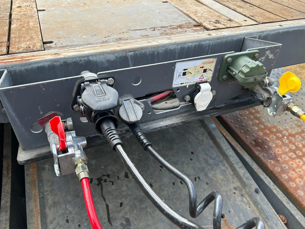 Nooteboom OSDS-58-04 HEAVY LOAD TRAILER 58.000 kg | HYDROLIC RAMPS |