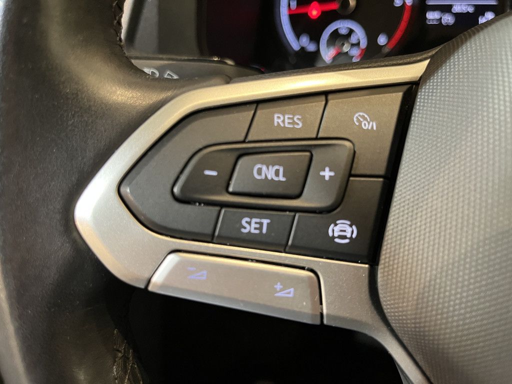 Volkswagen Transporter 2.0 TDI L2H1 150 PK Automaat / Euro 6 / Airco / CarPlay / Cruise Control / Navigatie / Trekhaak / PDC / 37.200 KM !! MARGE !!!