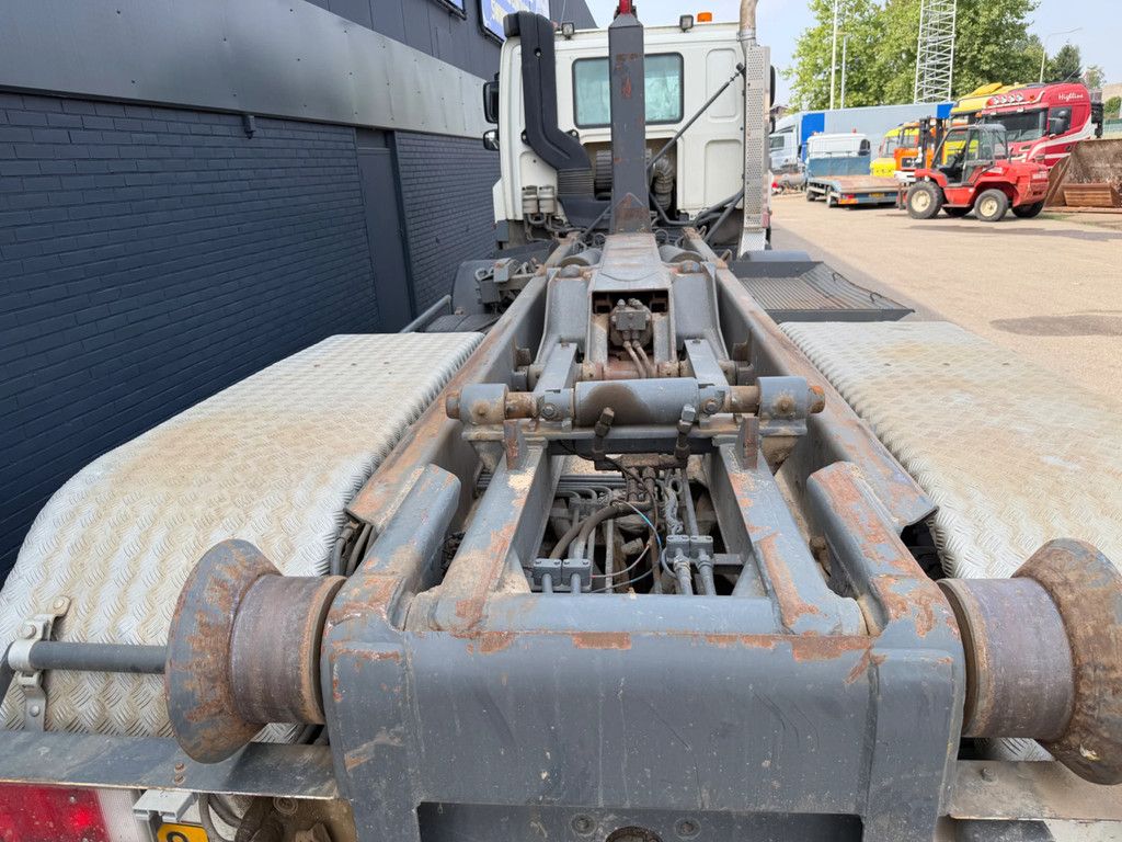 DAF CF 85 410 FAD Haaksysteem Leebur 30 Tons 8x4 Euro 5 ! 525.000 km