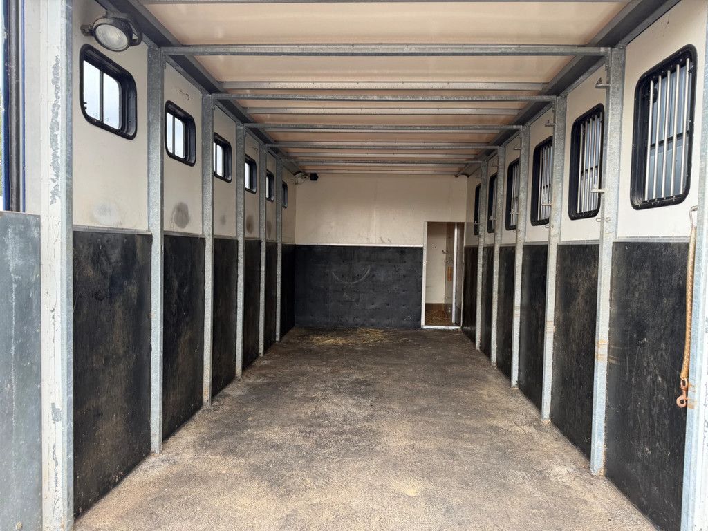 DAF AE65NC 210 ATi Bakwagen met Laadklep 7,5 mtr , Manuel gearbox ! Euro 1 !