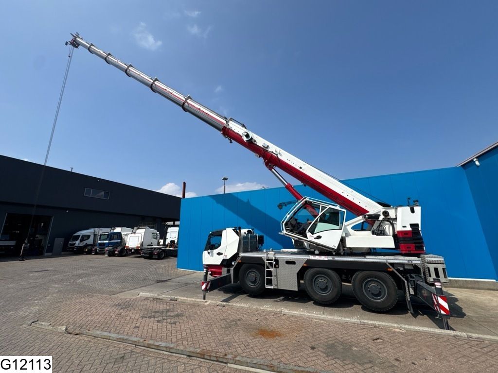 Grove GMK3060L-1 6x6, 60.000 kg, 48 m