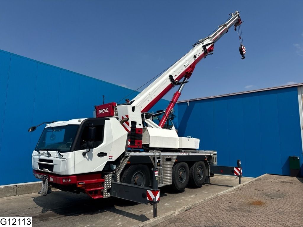 Grove GMK3060L-1 6x6, 60.000 kg, 48 m