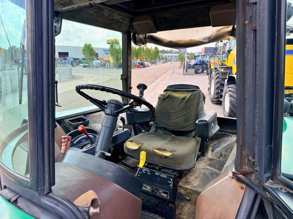 John Deere 4050 4WD