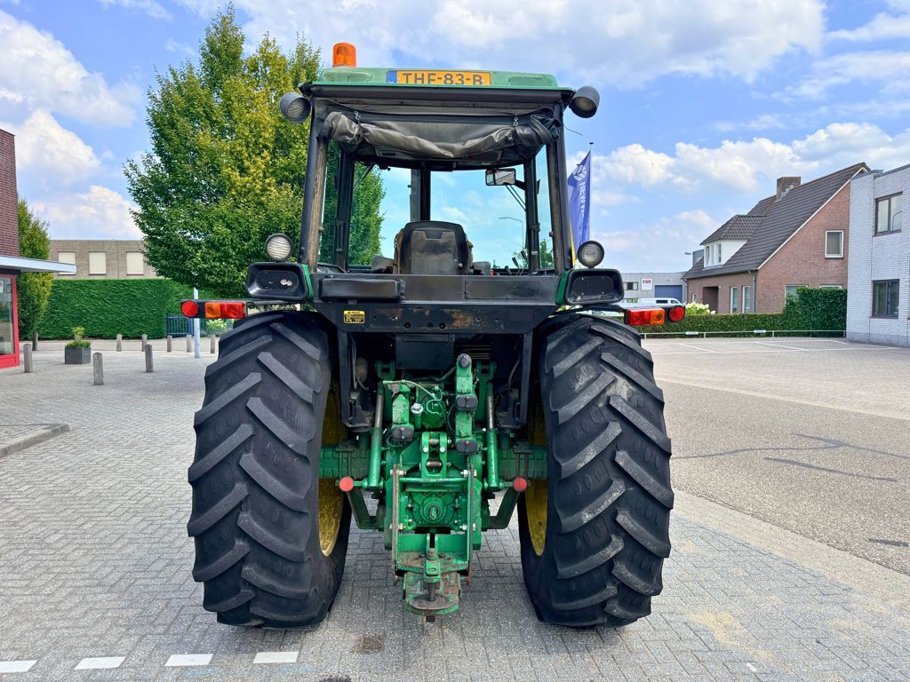 John Deere 4050 4WD