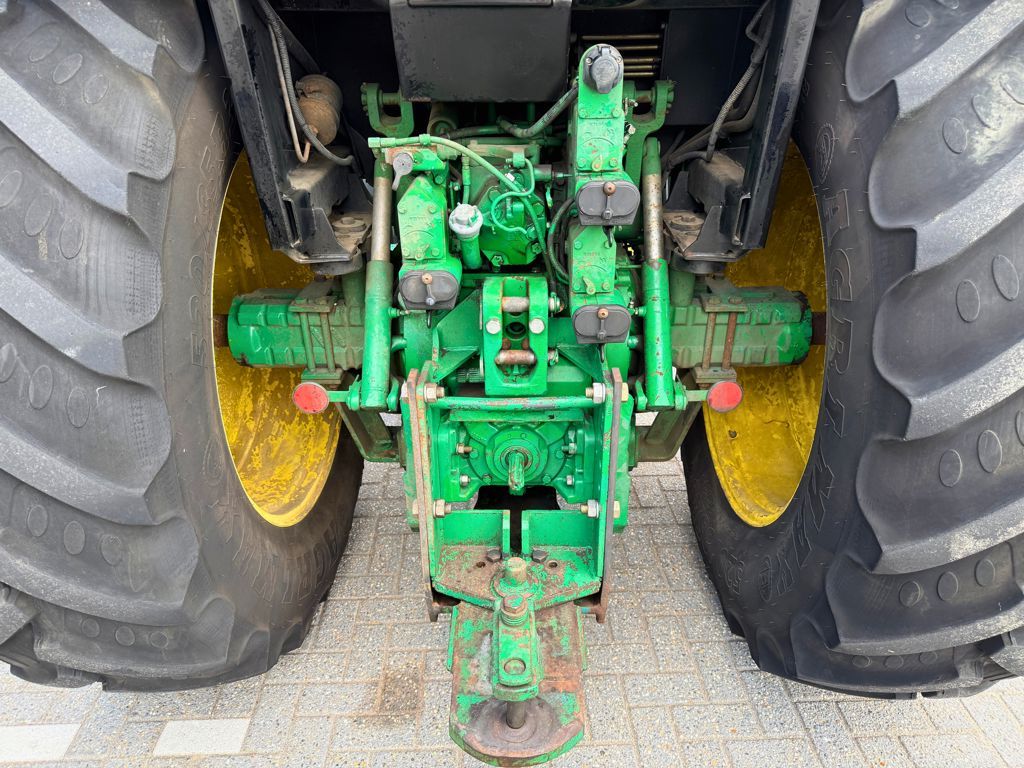John Deere 4050 4WD