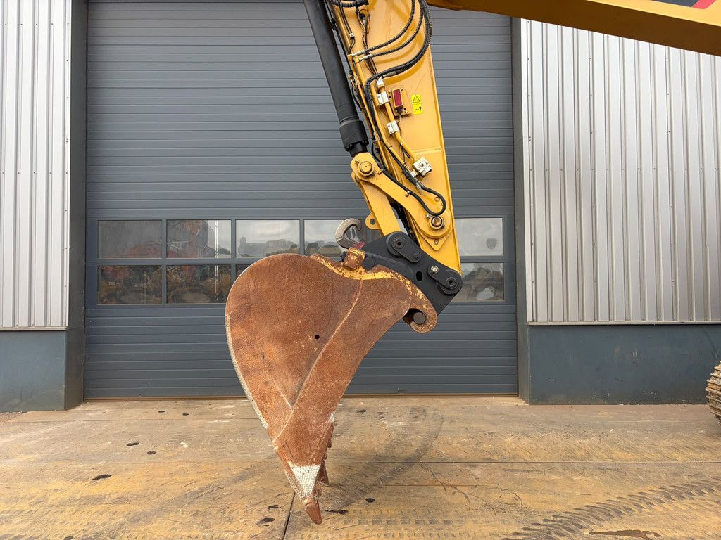 Caterpillar 330 07A