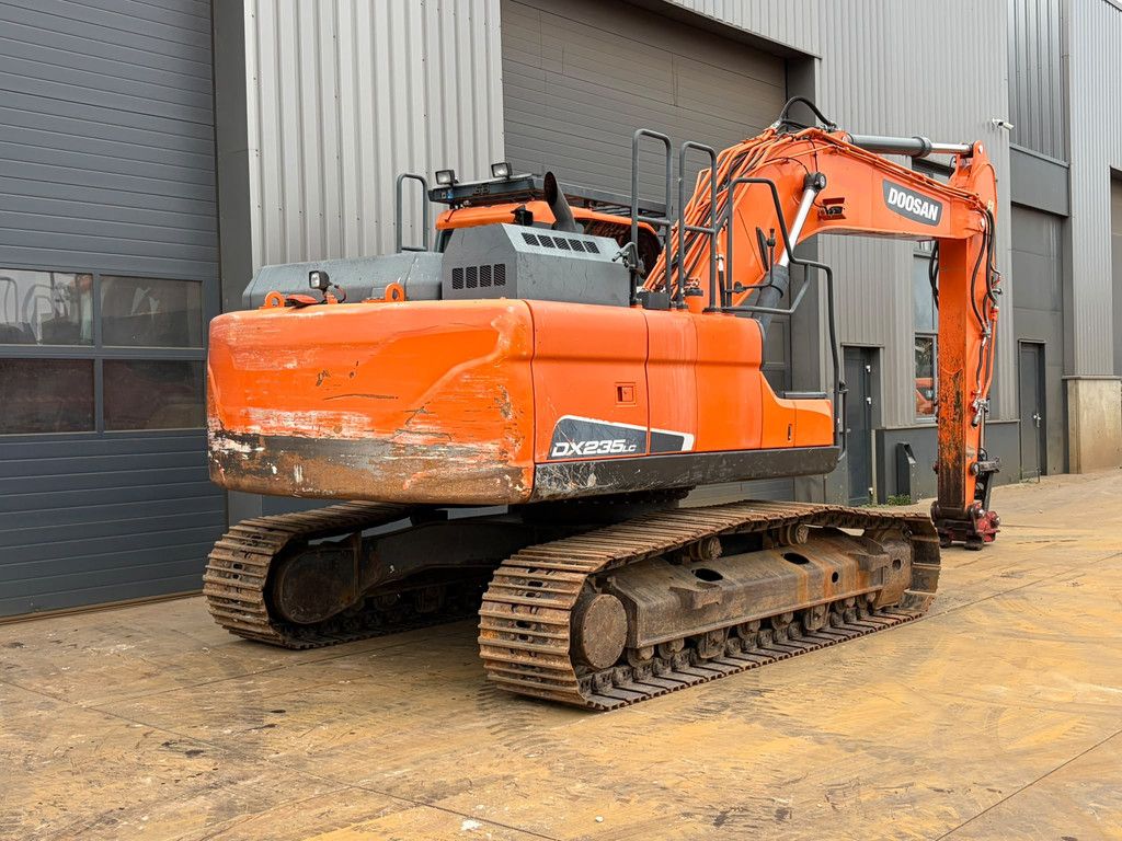 Doosan DX235NLC-5