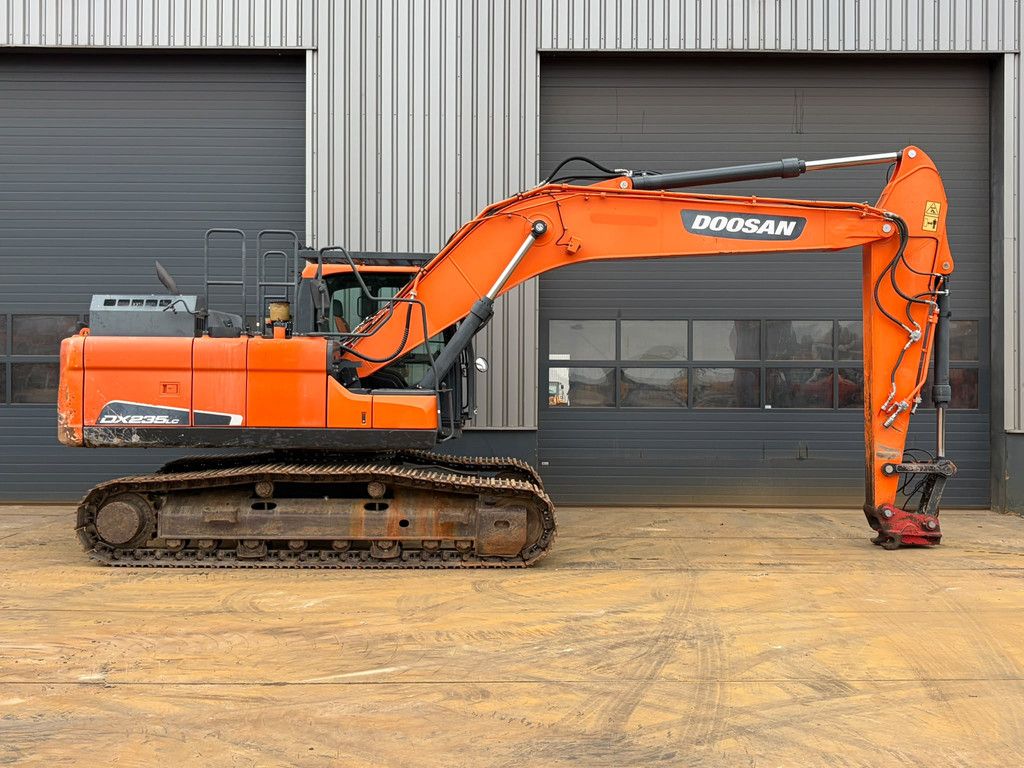 Doosan DX235NLC-5