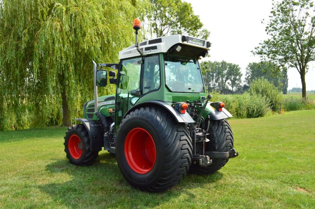 Fendt 211 F Vario Profi