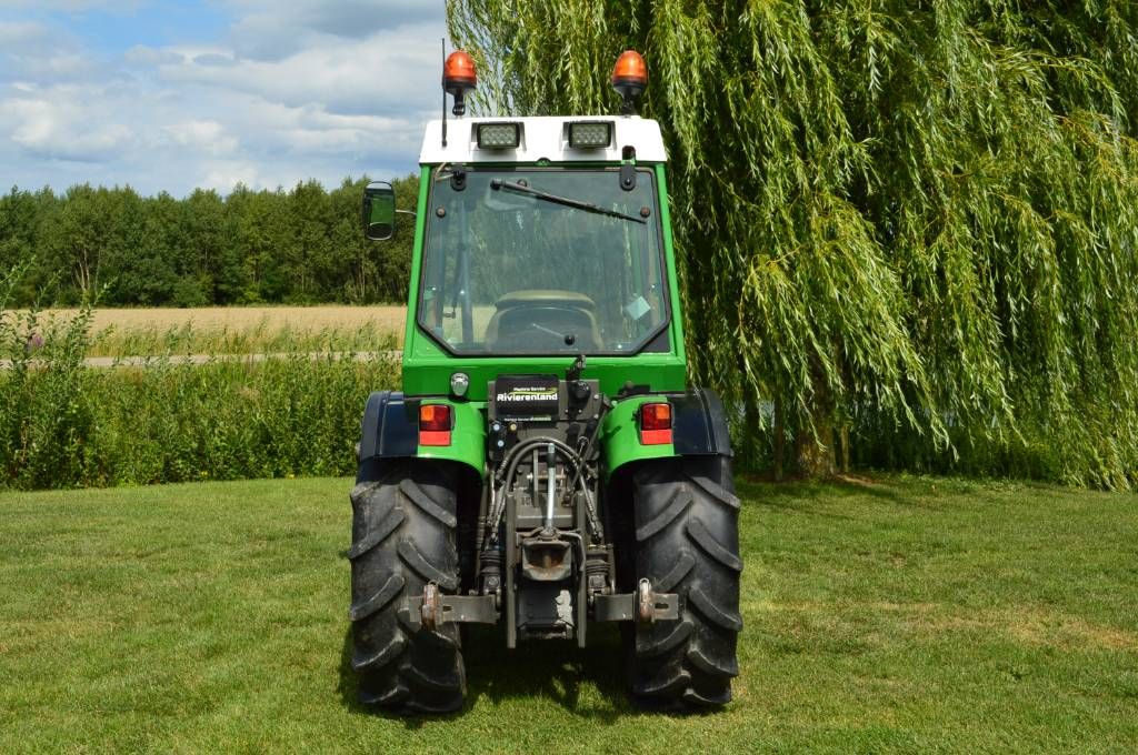 Fendt 250 V 4-WD Smalspoor/Fruitteelttractor