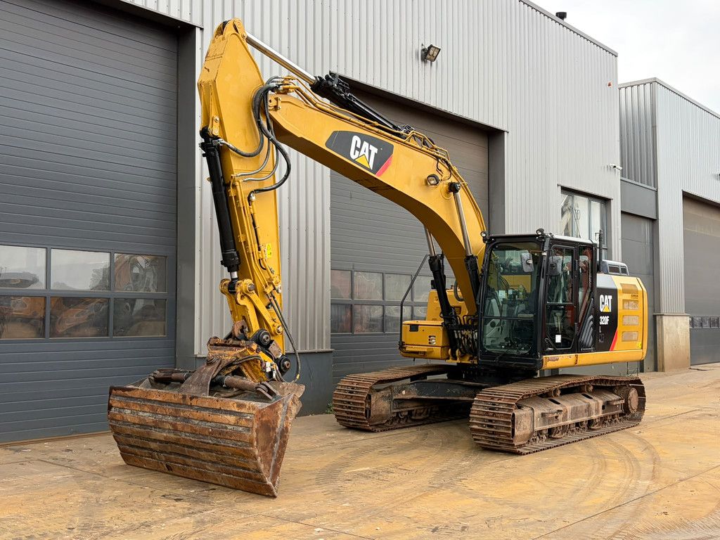 Caterpillar 320FL