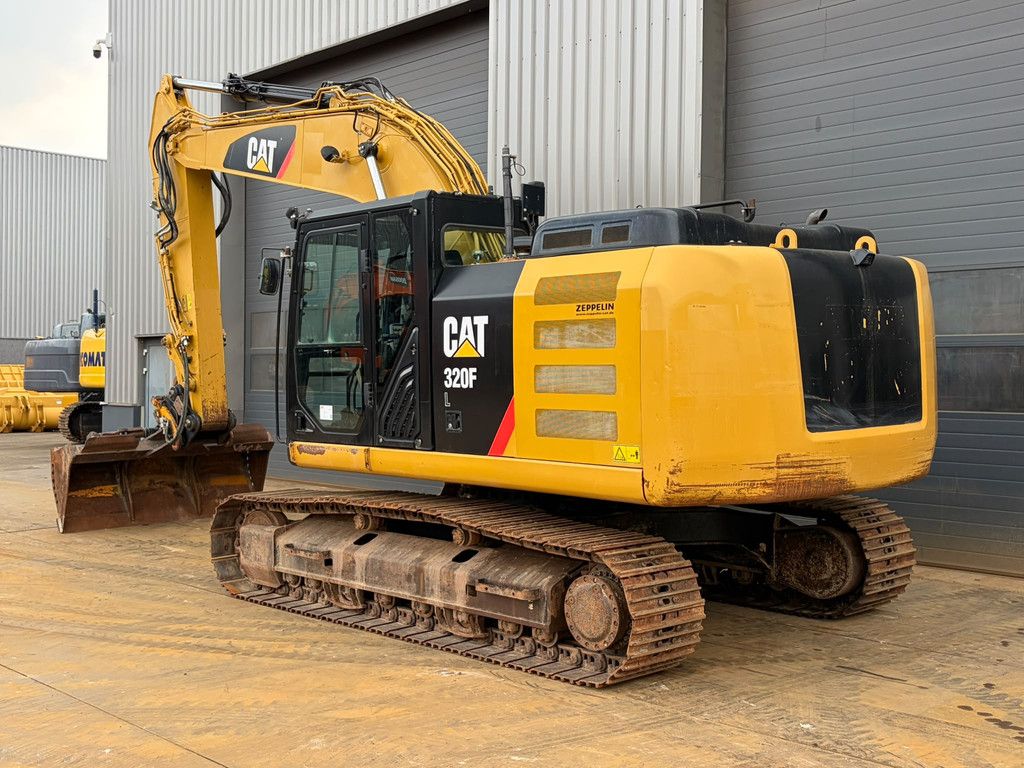 Caterpillar 320FL