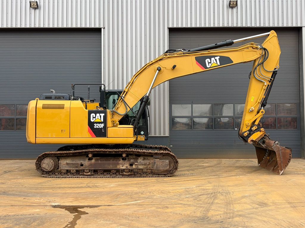 Caterpillar 320FL