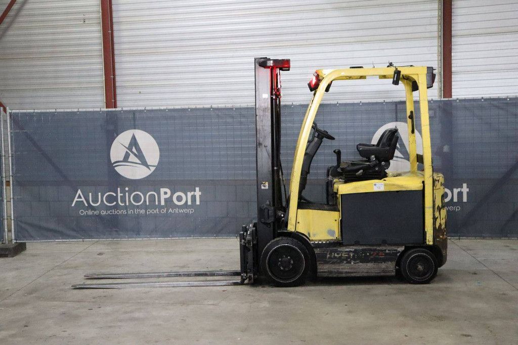 Hyster E2.5XN MWB Electric Forklift 1240kg 5.55m 2013