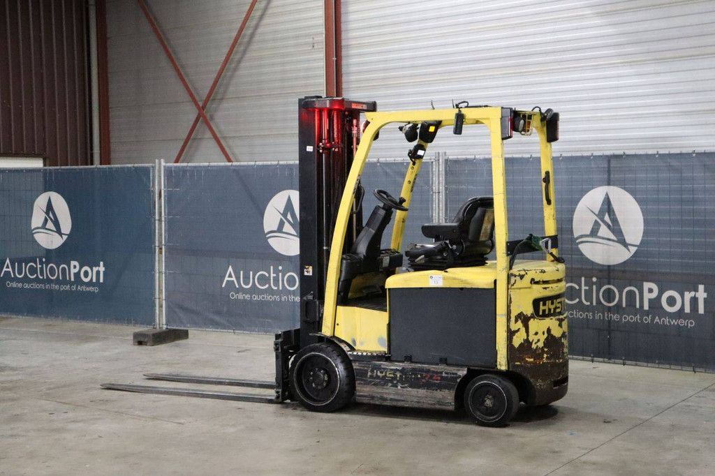 Hyster E2.5XN MWB Electric Forklift 1240kg 5.55m 2013