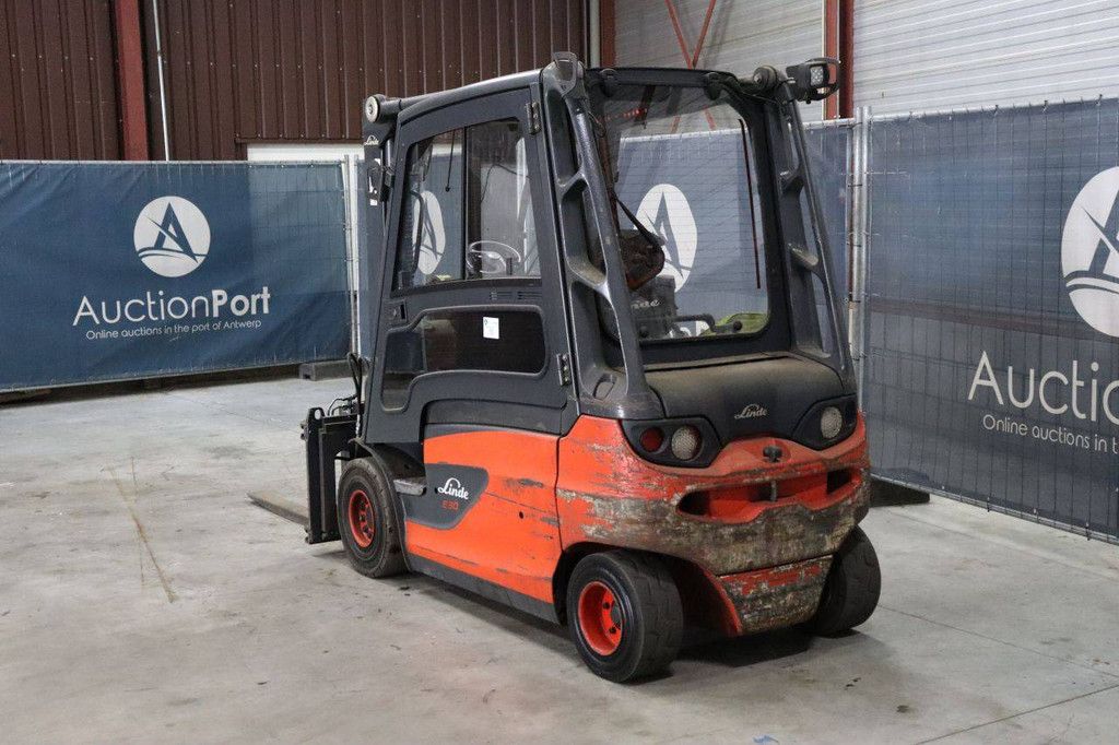 Heftruck Linde E30L-01 Elektrisch 3000kg 4.5m 2017