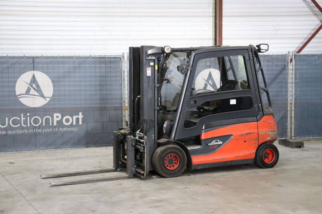 Heftruck Linde E30L-01 Elektrisch 3000kg 4.5m 2017