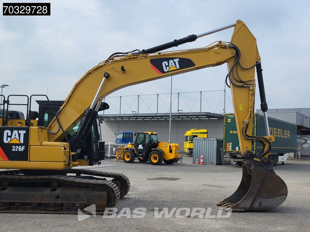 Caterpillar 326 F LN 3M Wide - German Machine