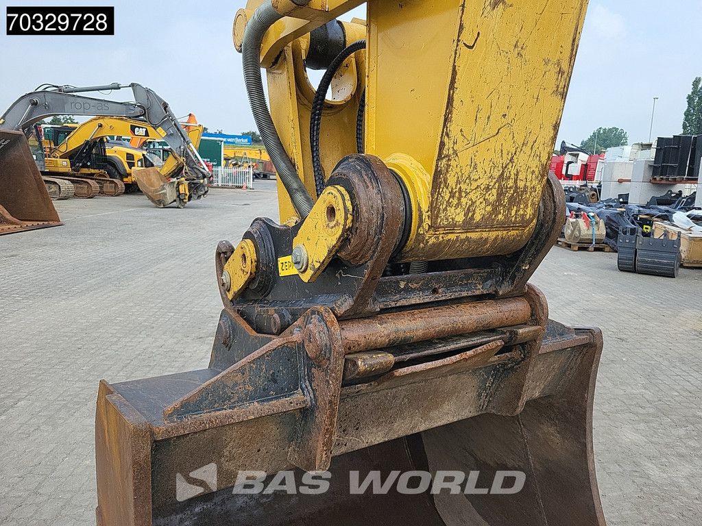Caterpillar 326 F LN 3M Wide - German Machine