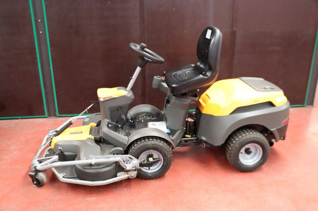 Zitmaaier Stiga Park Benzine