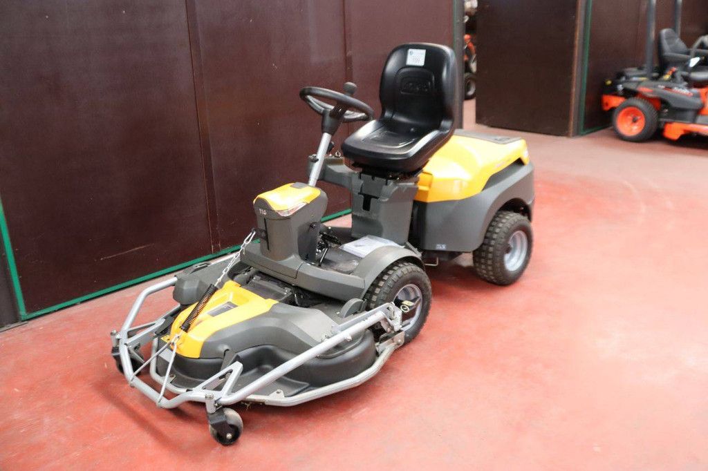 Zitmaaier Stiga Park Benzine