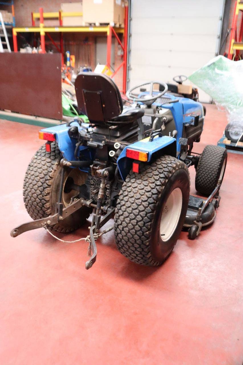 Kleintraktor Iseki TM223FH Diesel 22,5 PS mit Mähwerk