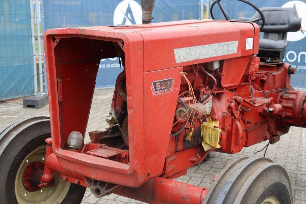 Tractor International 523 Diesel 1966 met Onderdelen