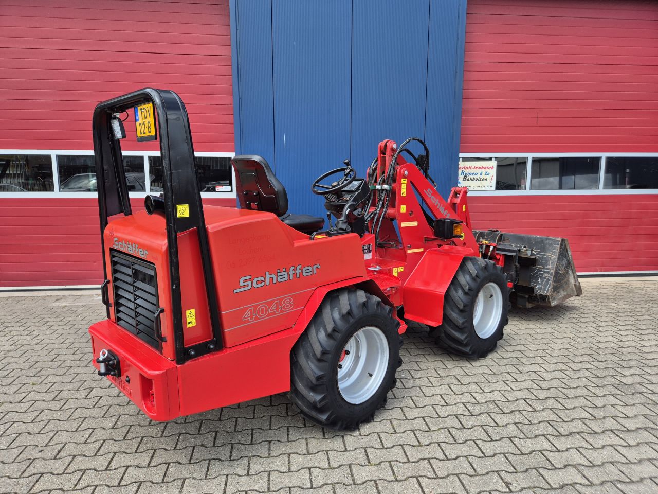 SCHAFFER 4048 SHOVEL 48 PK MET BAK, PALLETVORKEN EN KENTEKEN