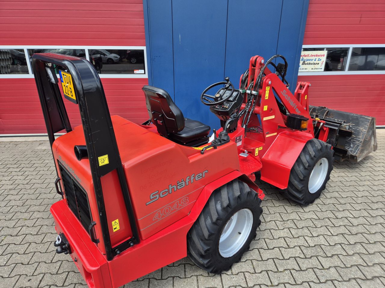 SCHAFFER 4048 SHOVEL 48 PK MET BAK, PALLETVORKEN EN KENTEKEN