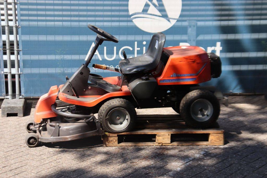Husqvarna Rider T1 Petrol Ride-on Mower 12.5 hp