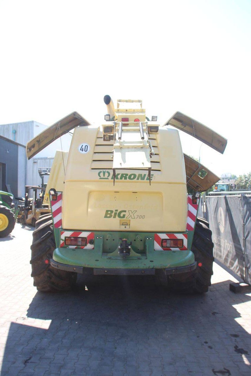 Self-propelled forage harvester Krone Big X 700 Diesel 2012