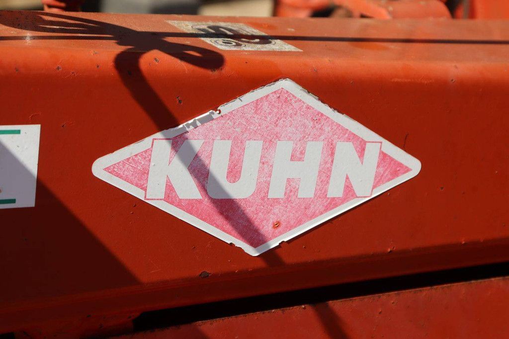 Hooischudder Kuhn GF6301MHO 1994