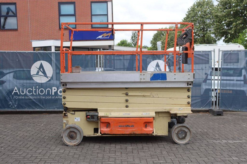Scissor lift JLG 3246 ES Electric 11.68m 2011