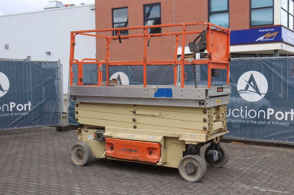 Scissor lift JLG 3246 ES Electric 11.68m 2011