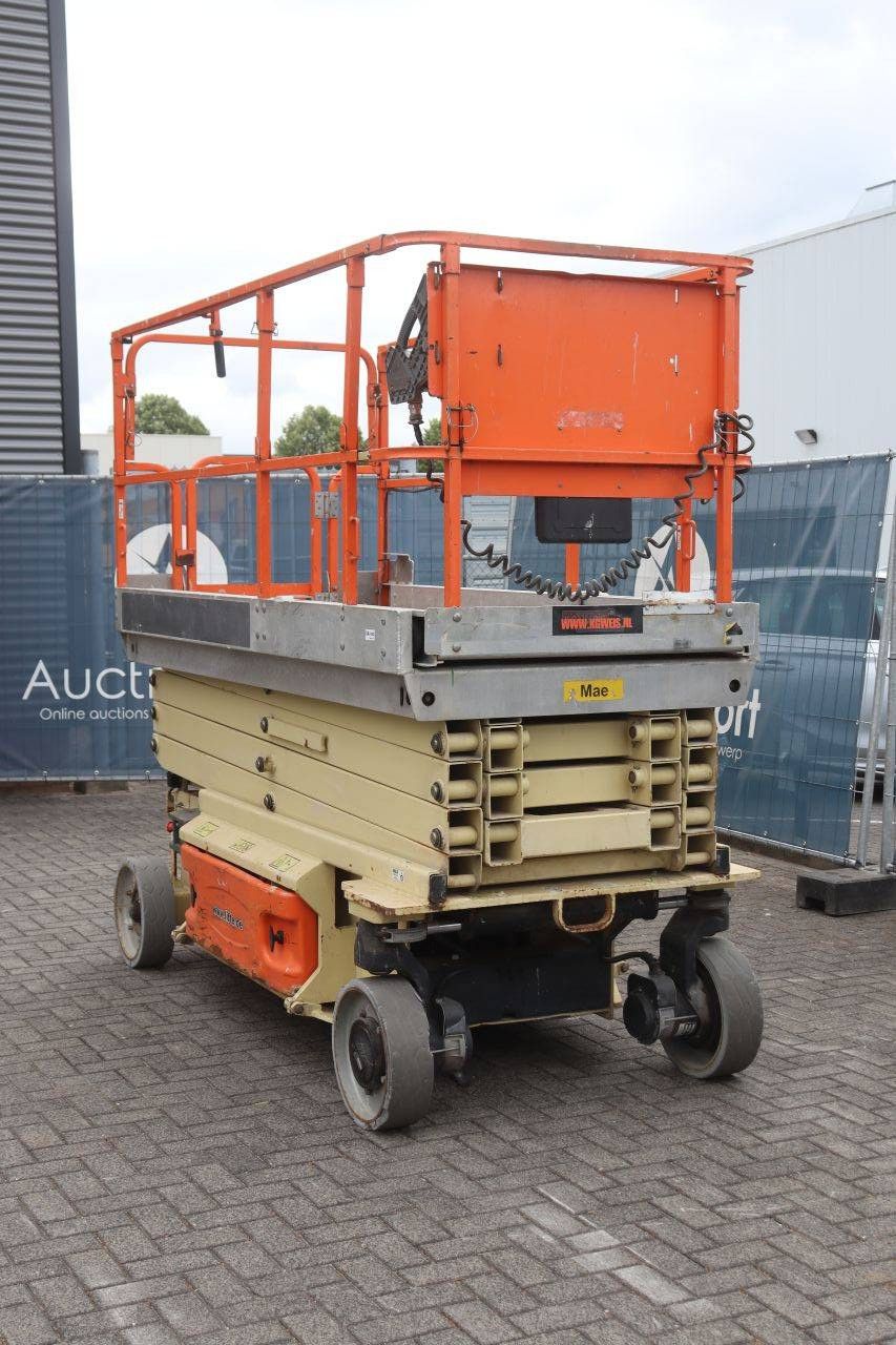 Scherenbühne JLG 3246 ES Electric 11,68 m 2011