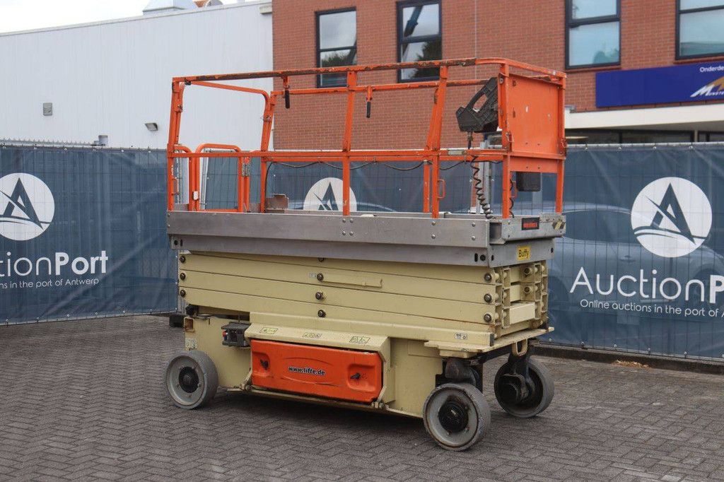 Scissor lift JLG 3246 ES Electric 11.68m 2011