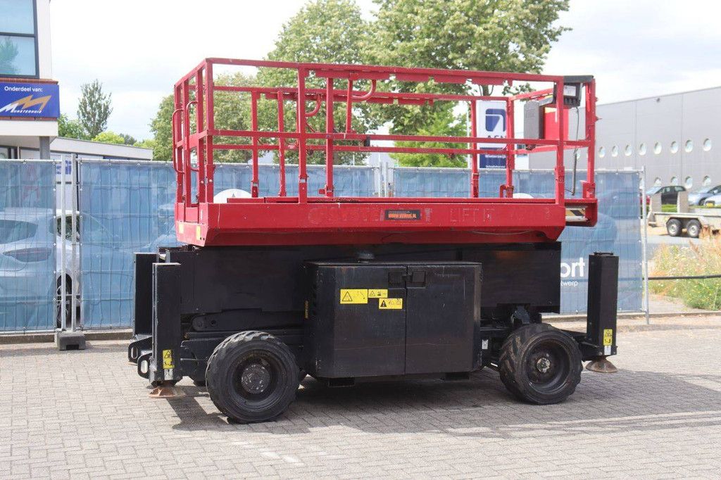 Scissor lift Genie GS-3369 Diesel 11.96m 2012