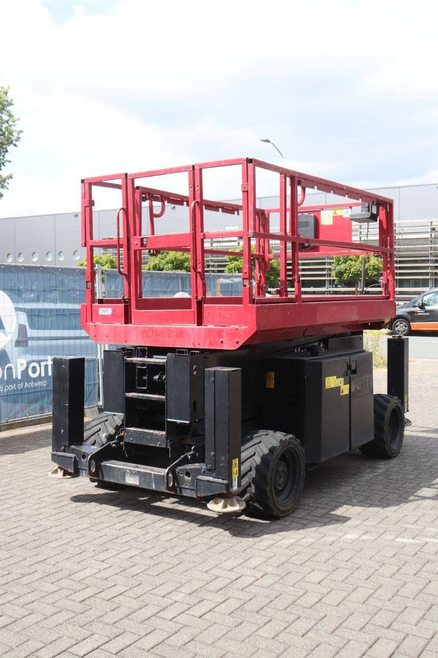 Scherenarbeitsbühne Genie GS-3369 Diesel 11,96 m 2013