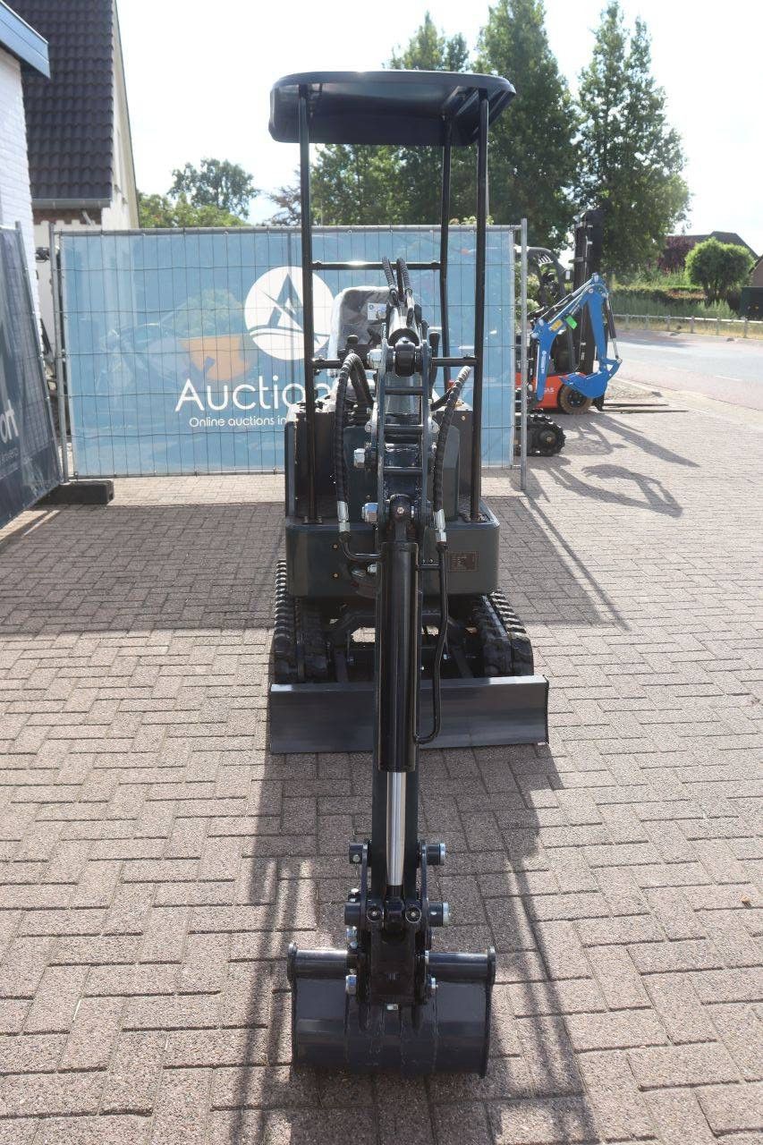 Eagle Machinery EB14 Diesel Mini Excavator 2026 New