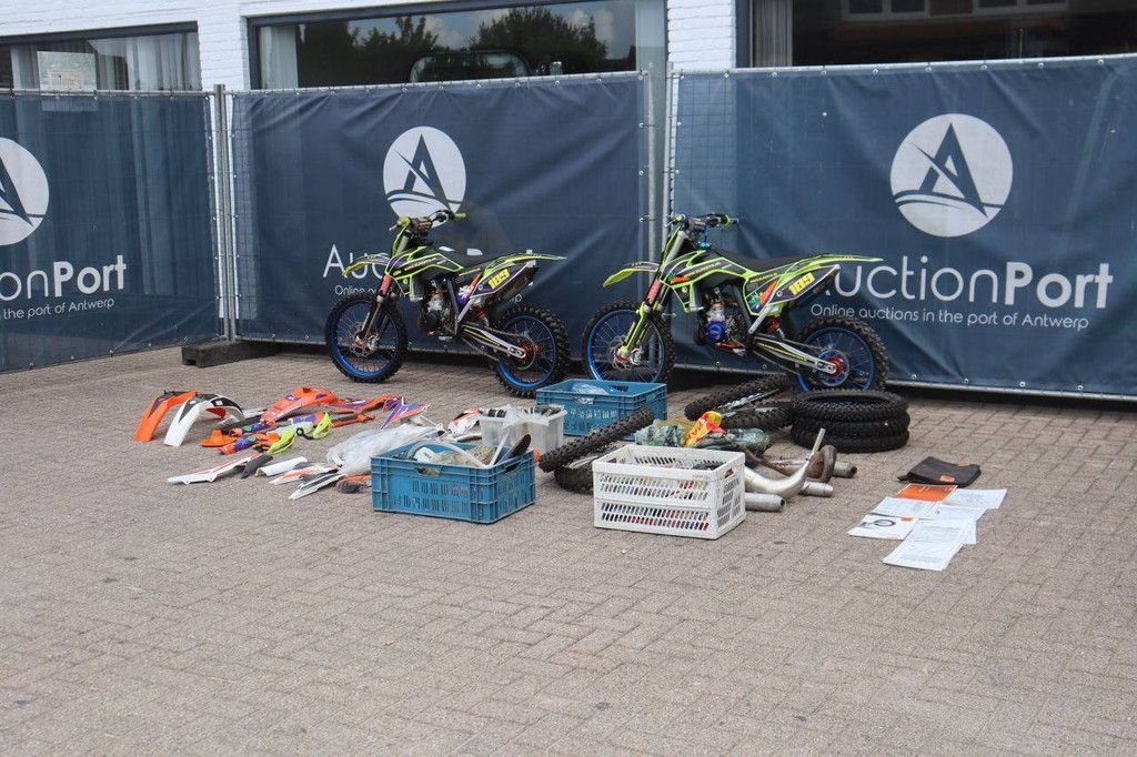 Set Van 2 Crossmotoren KTM 85-SX 17/14 Benzine 2017 Met Onderdelen (Marge)