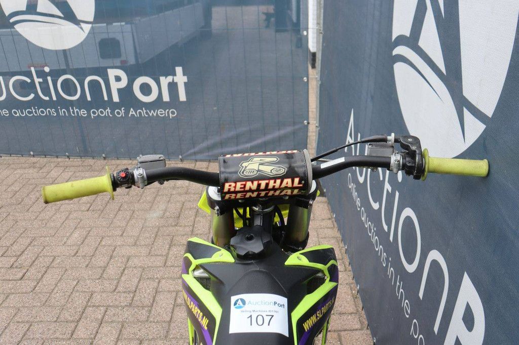 Set Van 2 Crossmotoren KTM 85-SX 17/14 Benzine 2017 Met Onderdelen (Marge)