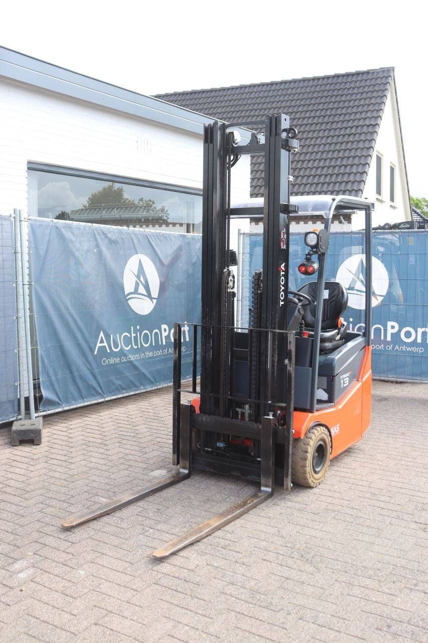 Gabelstapler Toyota Traigo 24 Elektro 1300kg 2021