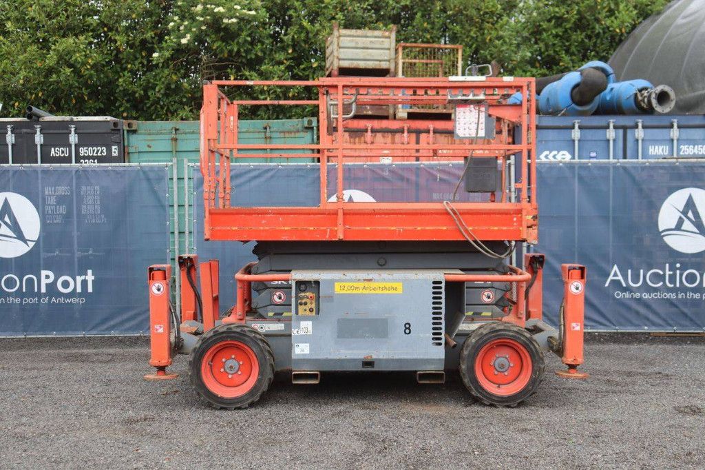 Skyjack SJ6832 RT Diesel-Scherenarbeitsbühne 12 m 2014