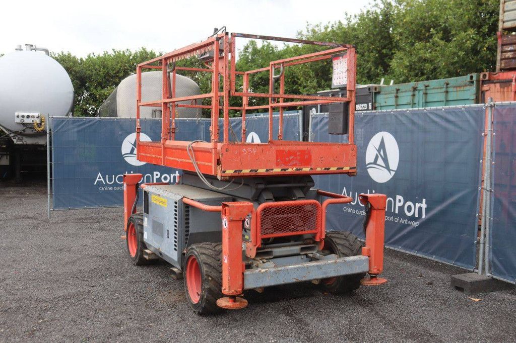Skyjack SJ6832 RT Diesel-Scherenarbeitsbühne 12 m 2014