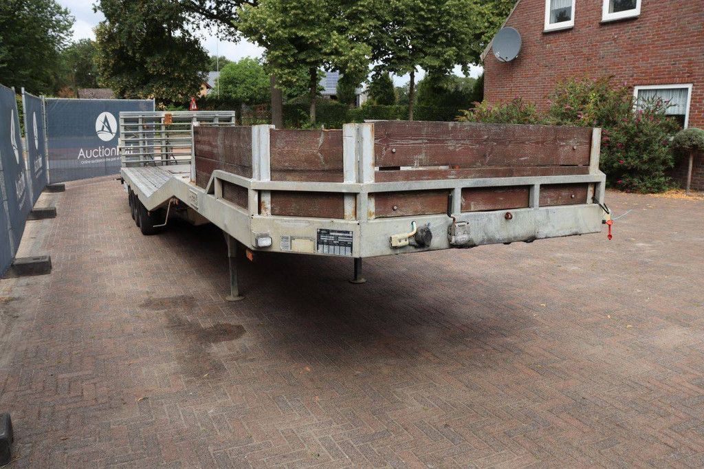 Machinetransporter Veldhuizen Baveco P26-1 6500kg 1997 (Marge)
