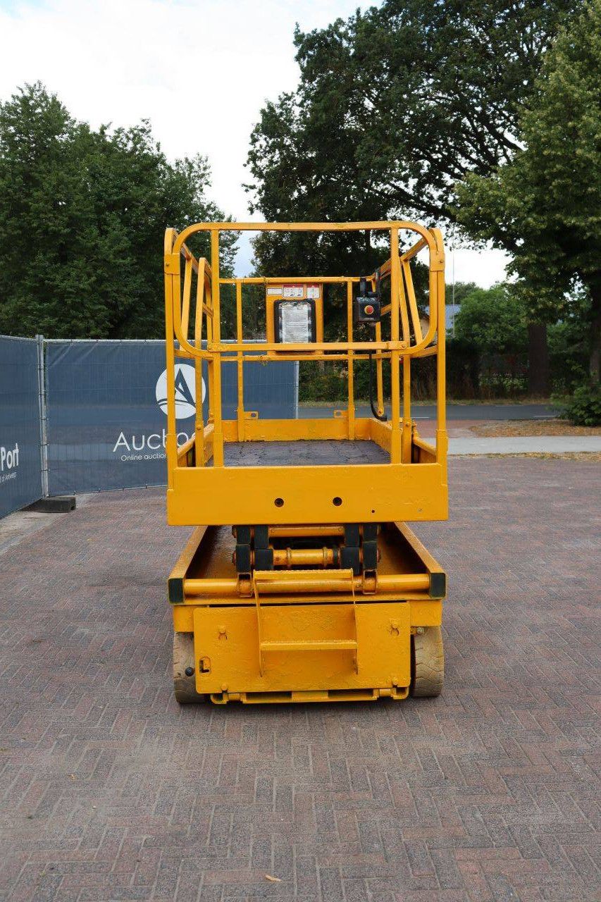 Haulotte Compact 8 Electric Scissor Lift