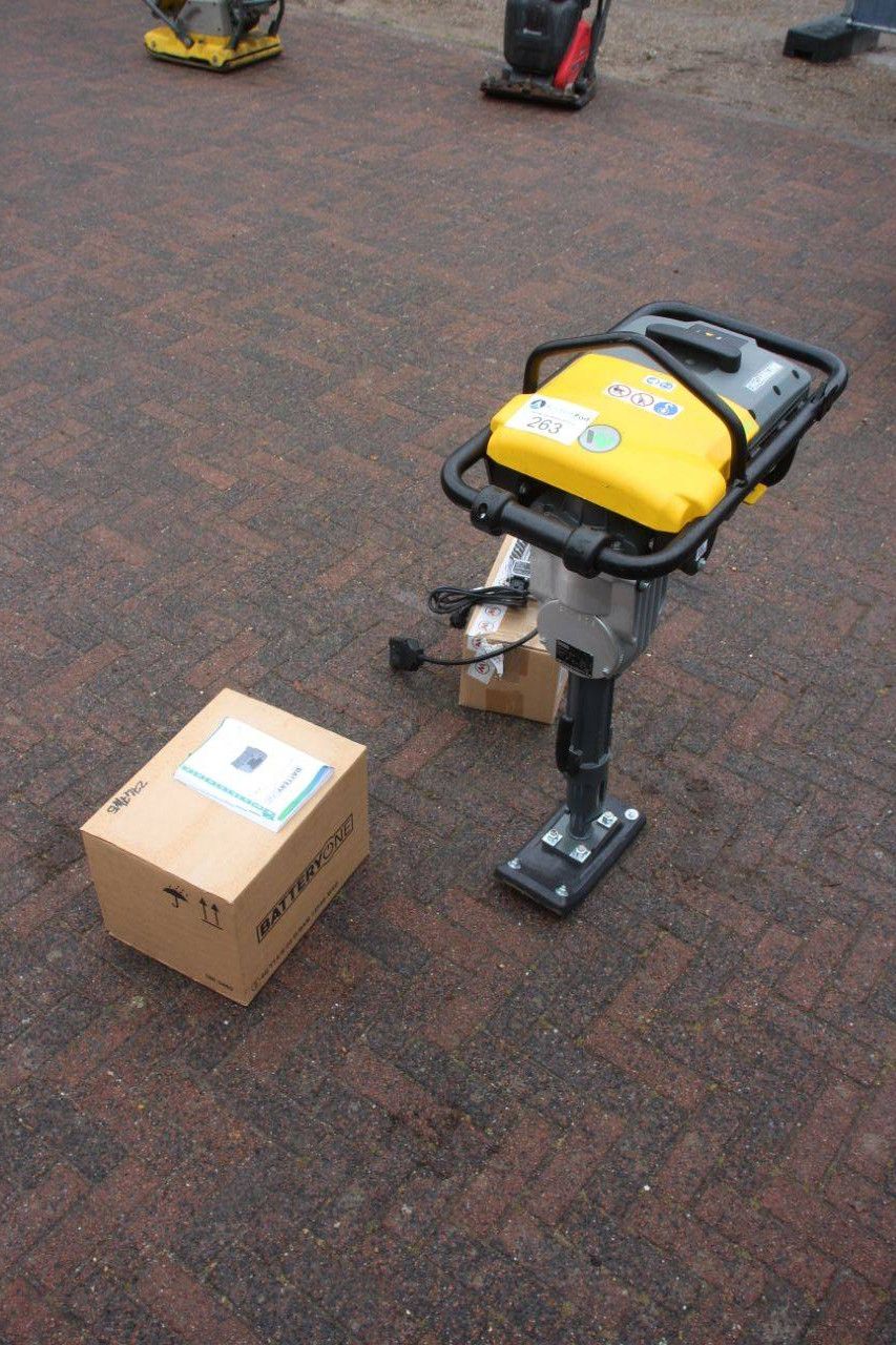 Wacker Neuson Stampfer AS 30 Elektrische Vibrationsplatte Neu